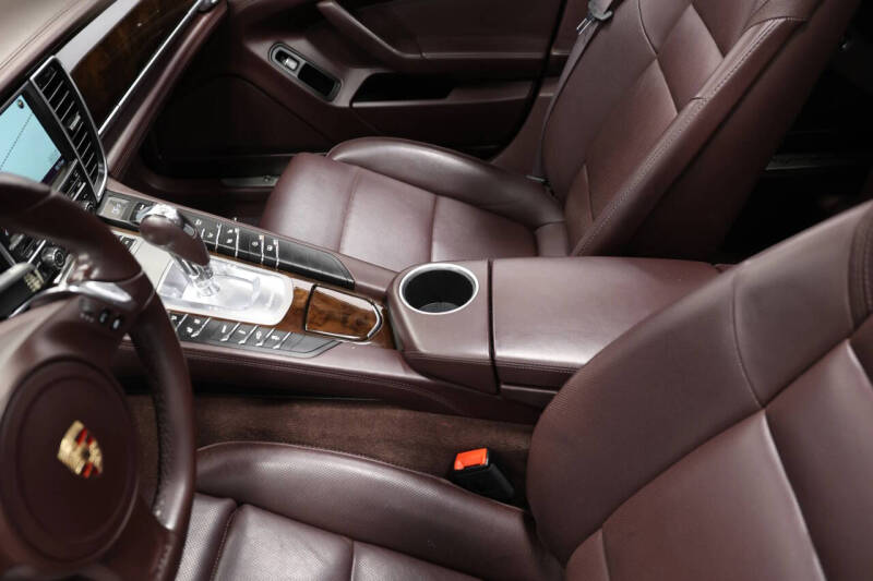 2015 Porsche Panamera 4S Executive