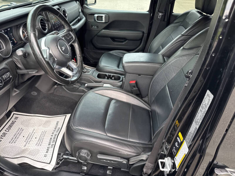 2021 Jeep Gladiator Overland