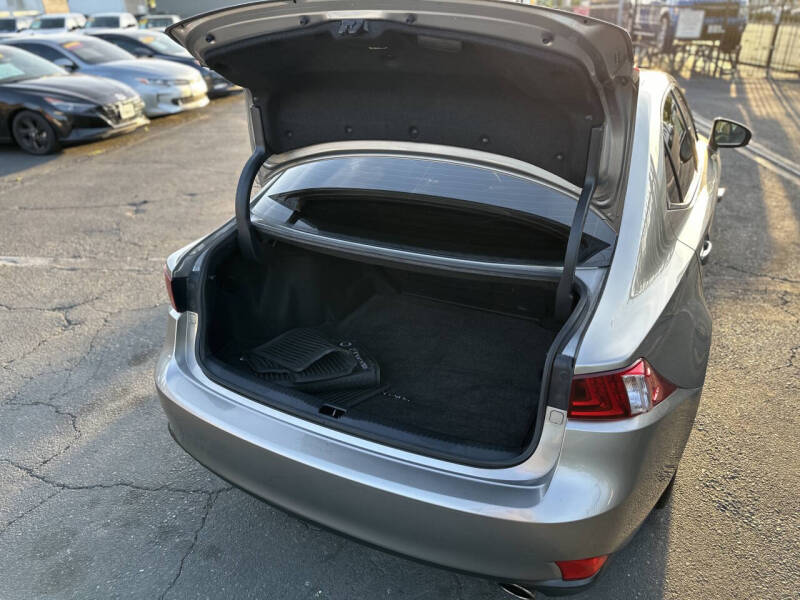 2015 Lexus IS 250
