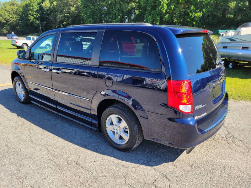 2012 Dodge WHEELCHAIR VAN