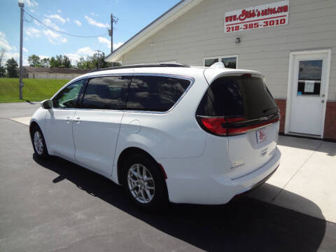 2022 Chrysler Pacifica Touring L