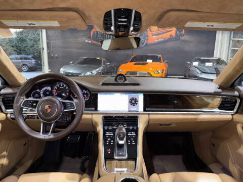 2017 Porsche Panamera Turbo