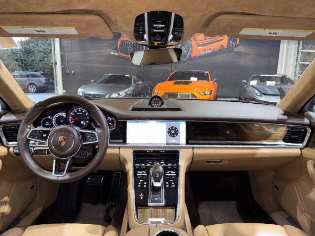 2017 Porsche Panamera Turbo