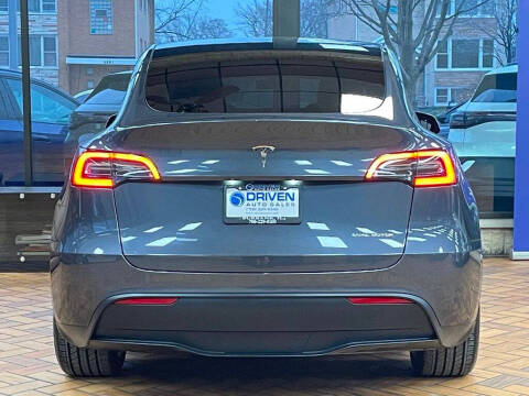 2023 Tesla Model Y Long Range