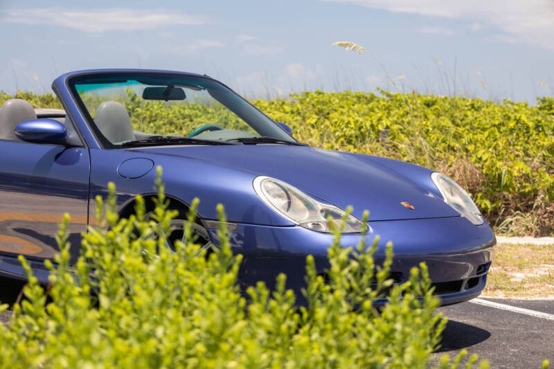 2000 Porsche 911 Carrera
