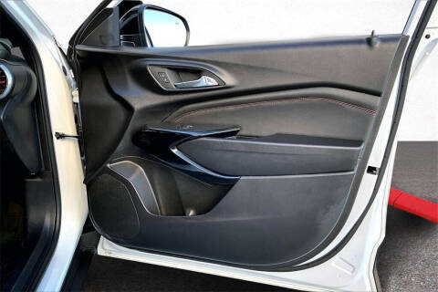 2025 Chevrolet Trax RS