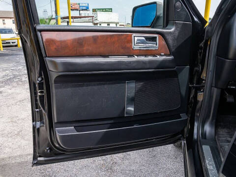 2017 Lincoln Navigator L Select