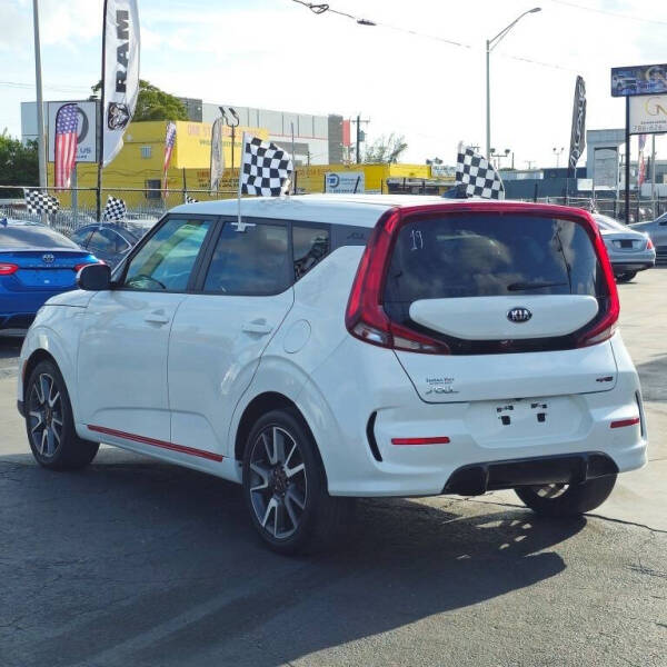 2021 Kia Soul GT-Line