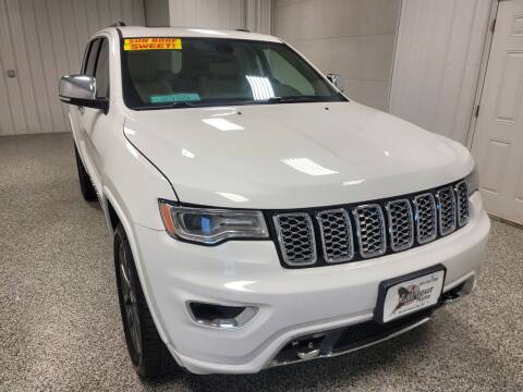 2017 Jeep Grand Cherokee for sale at LaFleur Auto Sales in North Sioux City SD