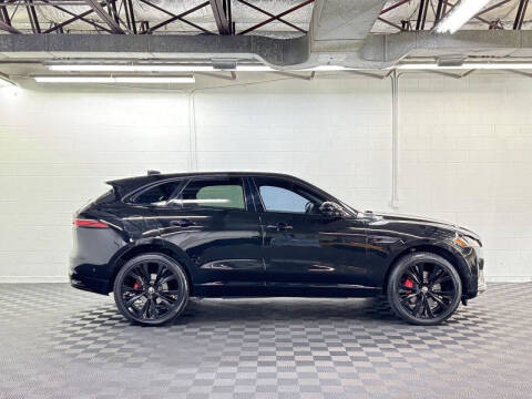 2024 Jaguar F-PACE P400 R-Dynamic S