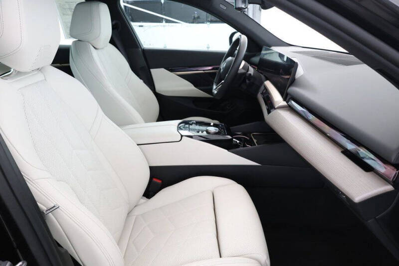 2024 BMW i5 eDrive40