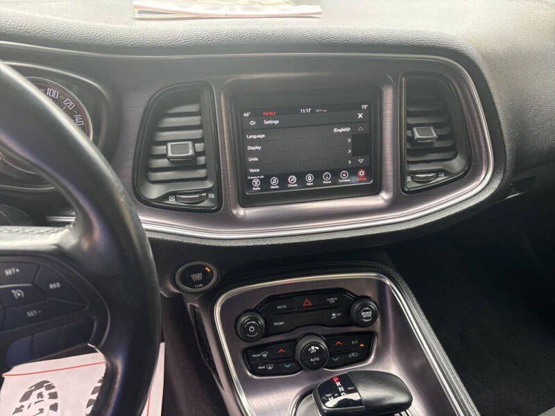 2018 Dodge Challenger SXT