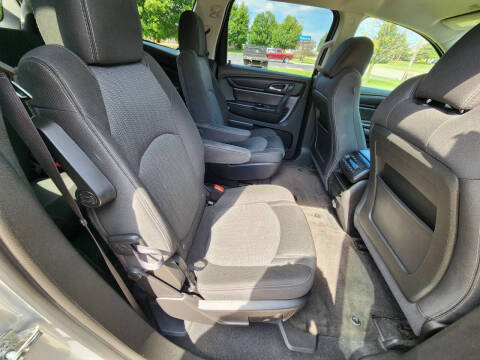 2017 Chevrolet Traverse LT