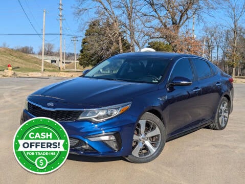 2019 Kia Optima for sale at Meramec Auto Sales in Valley Park MO