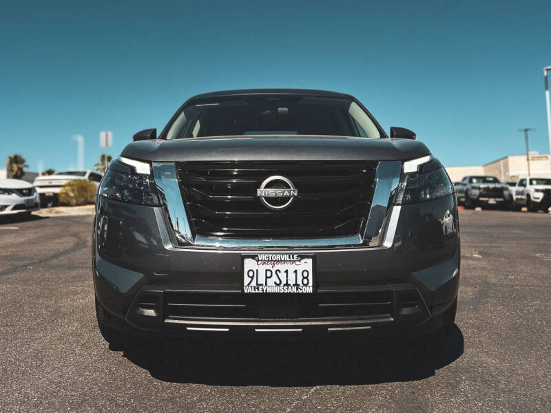 2024 Nissan Pathfinder SV
