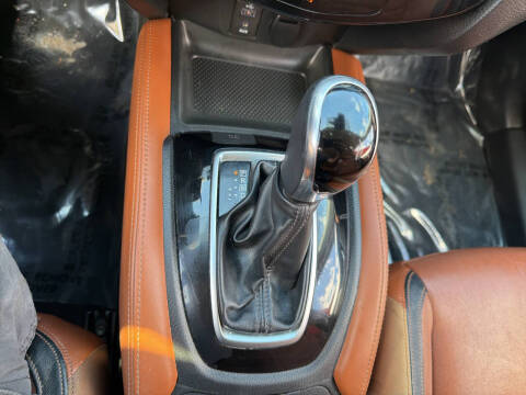 2017 Nissan Rogue SL
