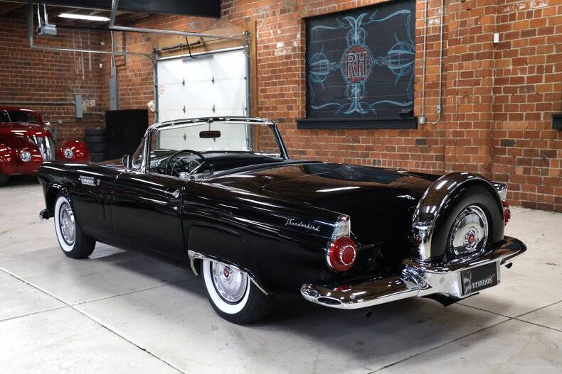 1956 Ford Thunderbird