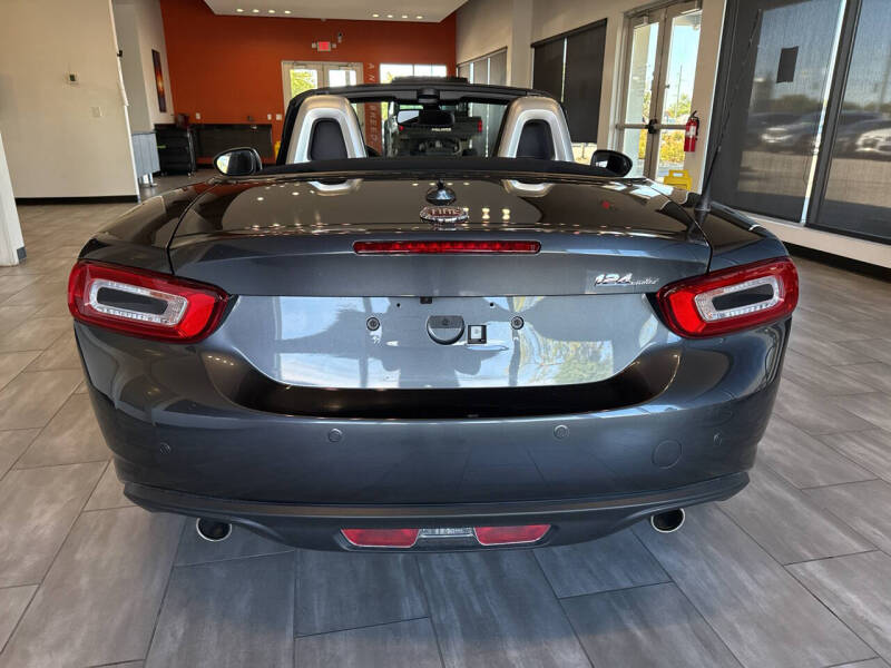 2019 FIAT 124 Spider Lusso