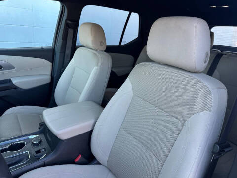 2022 Chevrolet Traverse LS