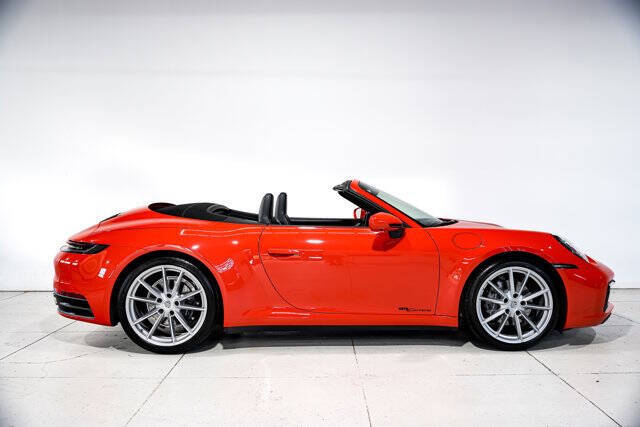 2022 Porsche 911 Carrera