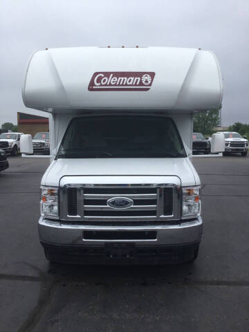 2022 Ford E-350