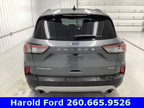 2022 Ford Escape Titanium