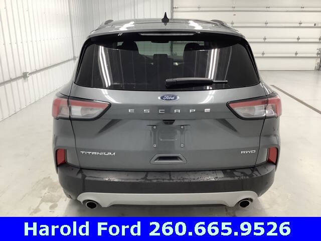 2022 Ford Escape Titanium