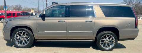 2017 Cadillac Escalade ESV Platinum