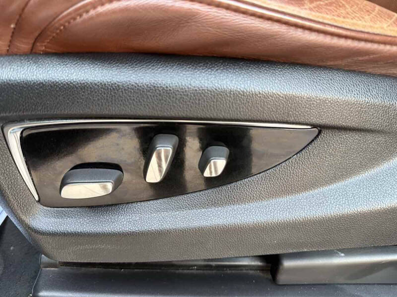 2015 Cadillac Escalade Premium