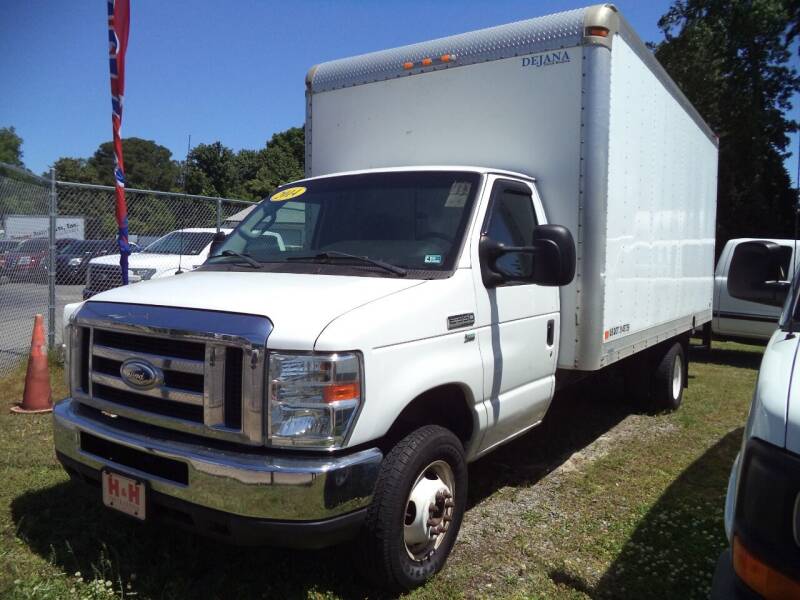 2014 Ford E-Series Chassis for sale at H and H Truck Center in Newport News VA
