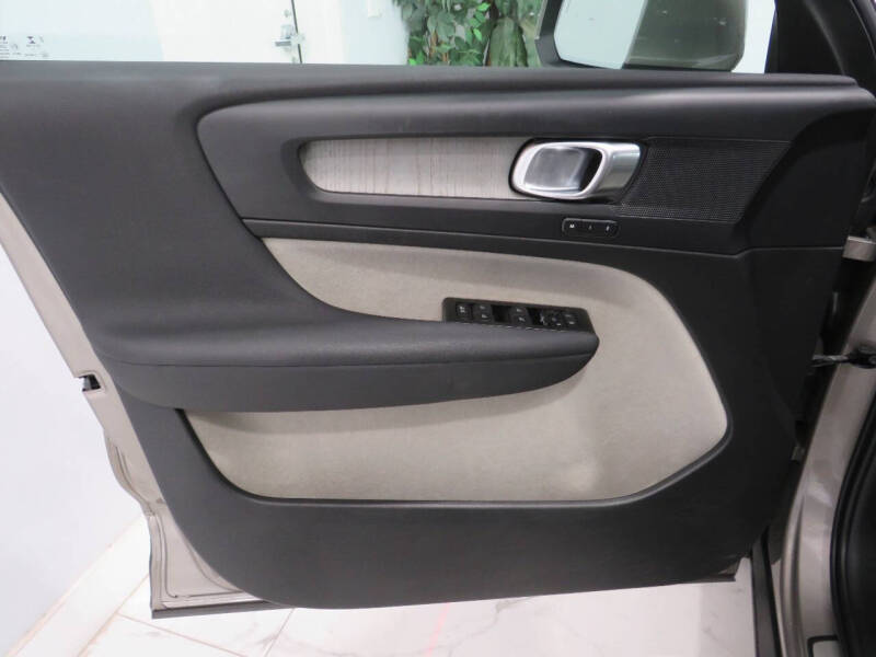 2021 Volvo XC40 T4 Inscription