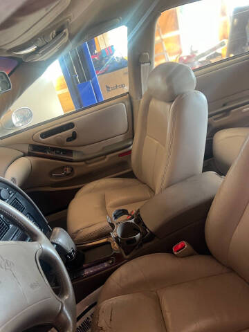 1999 Oldsmobile Aurora