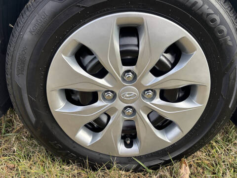 2017 Hyundai Accent SE