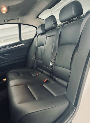 2013 BMW 5 Series 528i