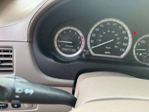 2005 Toyota Sienna LE 8 Passenger