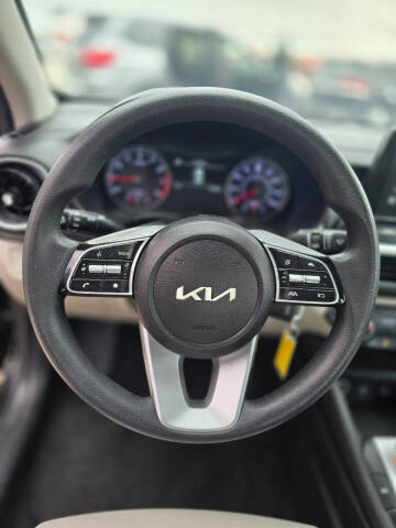 2023 Kia Forte LXS