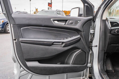 2023 Ford Edge Titanium