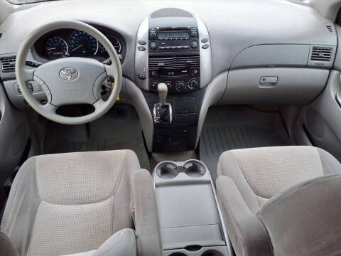 2007 Toyota Sienna LE 7-Passenger