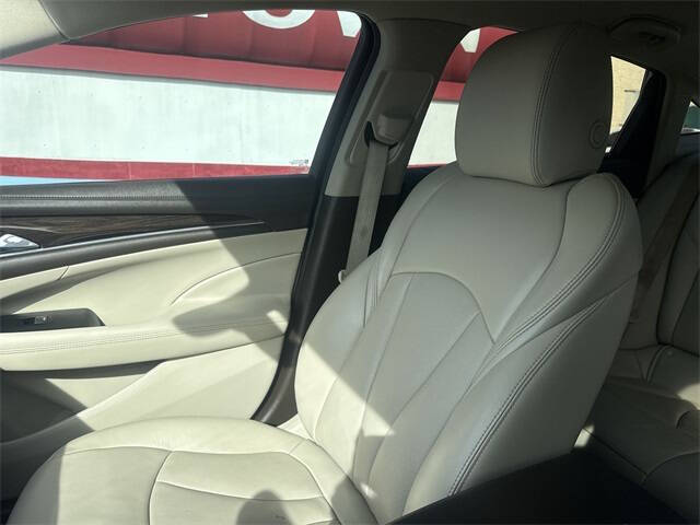 2018 Buick LaCrosse Essence