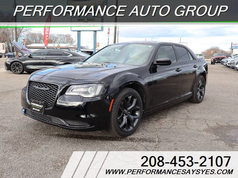 2020 Chrysler 300 Touring