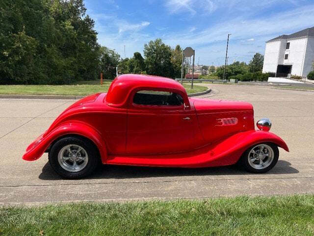 1934 Ford COUPE 19