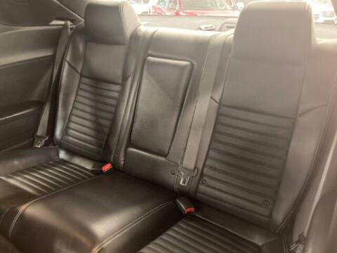 2012 Dodge Challenger SXT