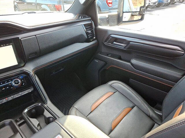 2024 GMC Sierra 3500HD