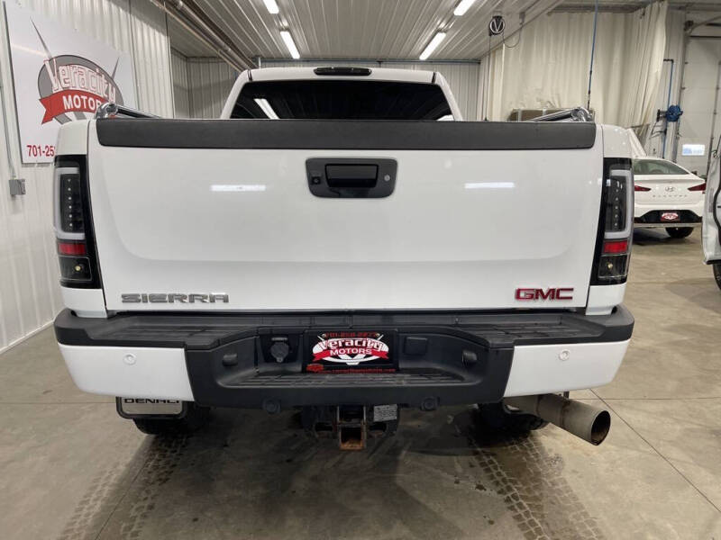 2011 GMC Sierra 2500HD Denali