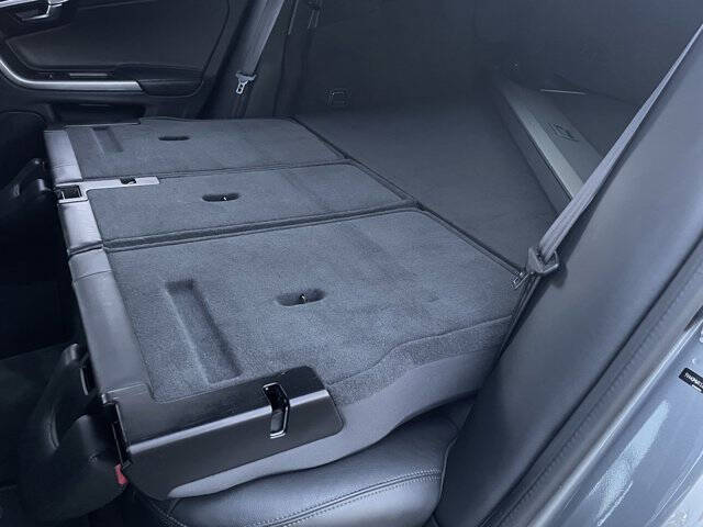 2018 Volvo V60 Cross Country T5 Premier