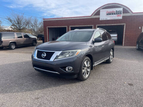 2014 Nissan Pathfinder for sale at Family Auto Finance OKC LLC in Oklahoma City OK