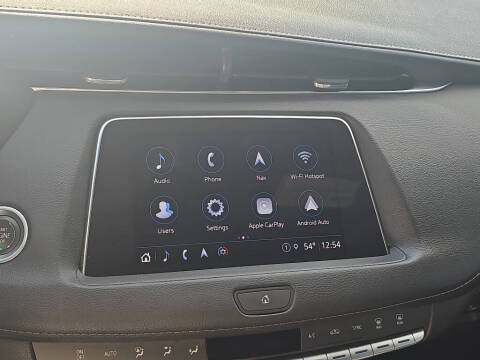 2022 Cadillac XT4 Premium Luxury