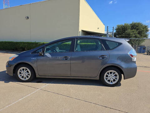 2012 Toyota Prius v Three