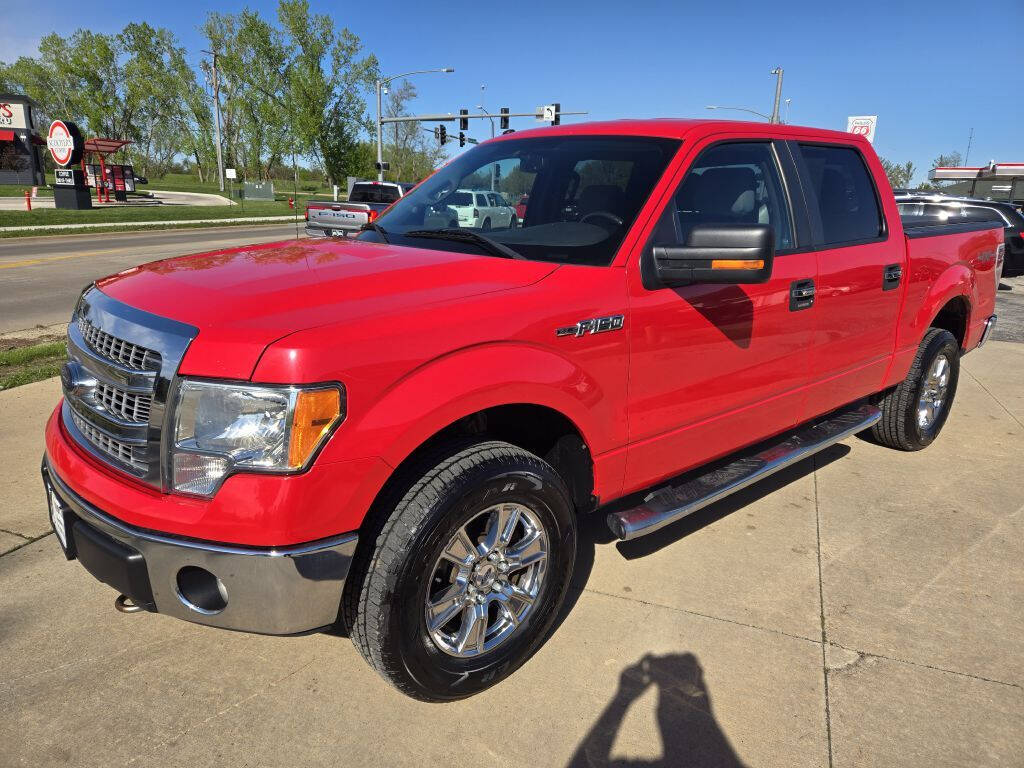 2013 Ford F-150 for sale at Bigfoot Auto in Hiawatha, IA