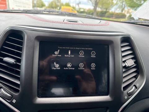 2019 Jeep Cherokee Trailhawk